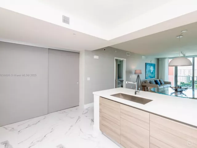 Продажа квартиры #5-1605 - фото 6268005