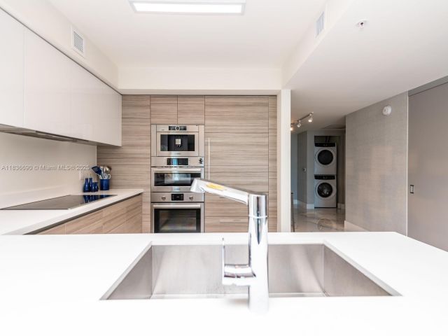 Продажа квартиры #5-1605 - фото 6268010