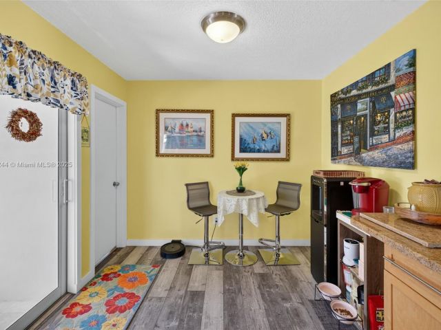 Продажа дома по адресу 5555 NE 20th Ter - фото 6285419