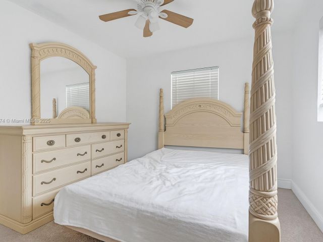 Продажа дома по адресу 12763 SW 45th Ter - фото 6265993