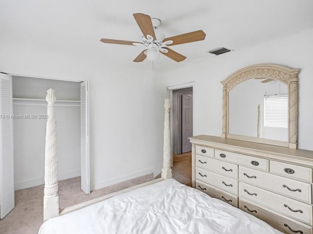 Продажа дома по адресу 12763 SW 45th Ter - фото 6265994