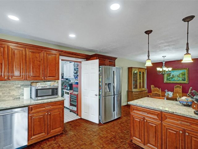 Продажа дома по адресу 12763 SW 45th Ter - фото 6266003