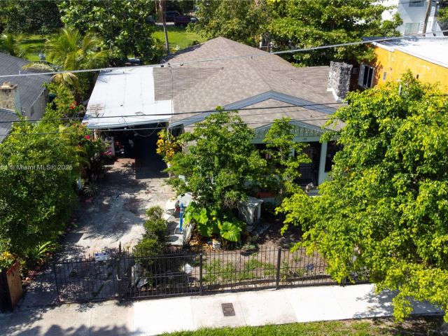 Продажа дома по адресу 138 NW 34th St - фото 6265982