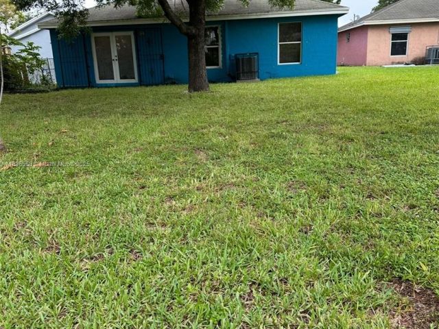 Продажа дома по адресу 2622 NW 47th St - фото 6265965