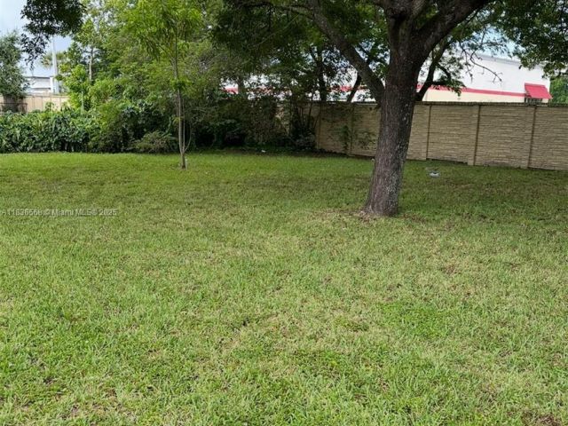 Продажа дома по адресу 2622 NW 47th St - фото 6265968