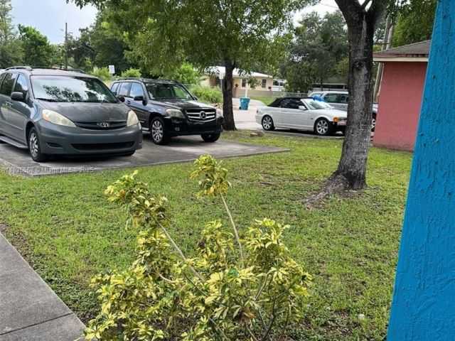 Продажа дома по адресу 2622 NW 47th St - фото 6265975