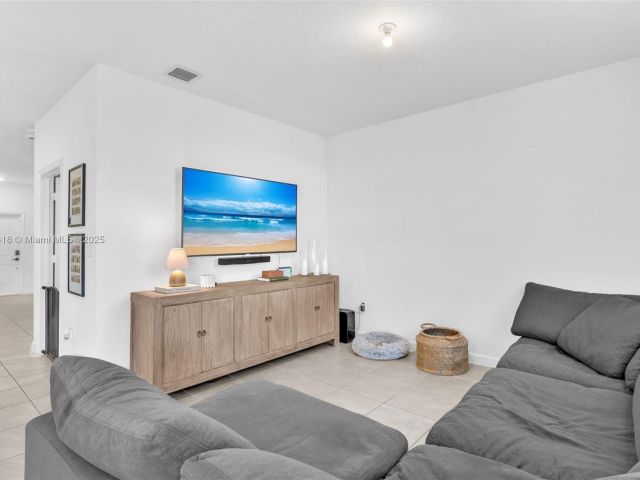 Продажа дома по адресу 12586 NW 22nd Pl 12586 - фото 6266553