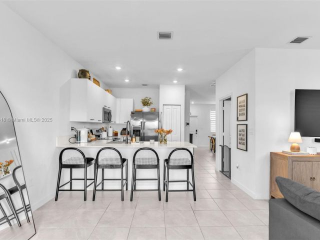 Продажа дома по адресу 12586 NW 22nd Pl 12586 - фото 6266554