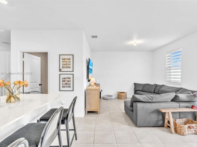 Продажа дома по адресу 12586 NW 22nd Pl 12586 - фото 6266556