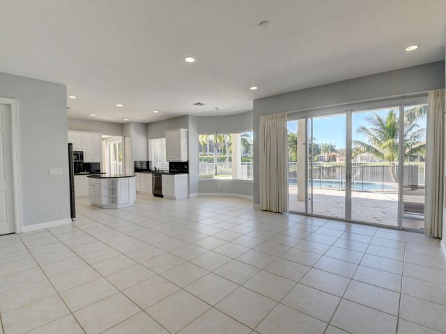 Дом в аренду по адресу 9544 Barletta Winds Pt Point - фото 6536686