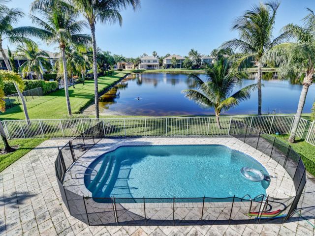 Дом в аренду по адресу 9544 Barletta Winds Pt Point - фото 6536691