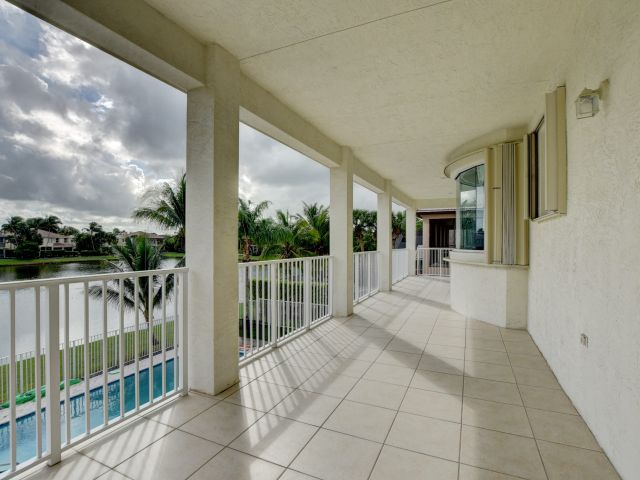 Дом в аренду по адресу 9544 Barletta Winds Pt Point - фото 6536695