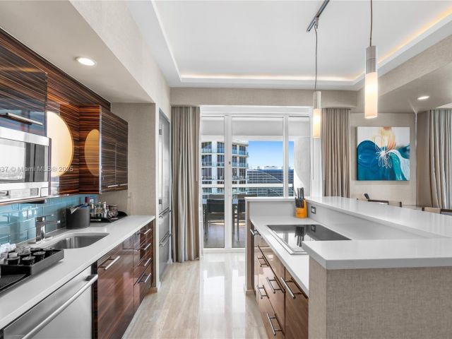 Продажа квартиры #R2205 - фото 6268472