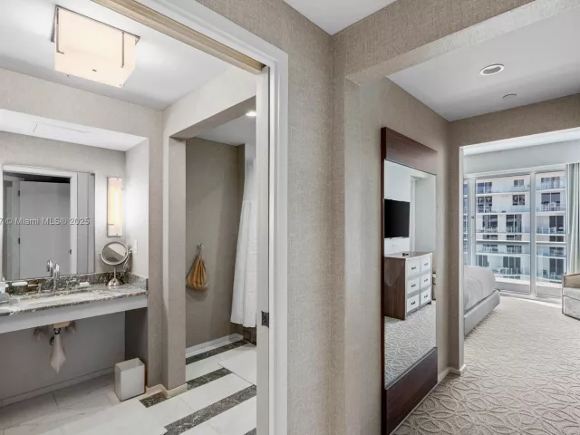 Продажа квартиры #R2205 - фото 6268483