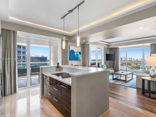 Продажа квартиры #R2205 - фото 6268485