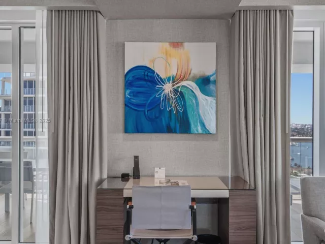 Продажа квартиры #R2205 - фото 6268470