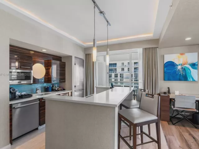 Продажа квартиры #R2205 - фото 6268471