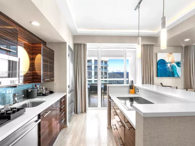 Продажа квартиры #R2205 - фото 6268472