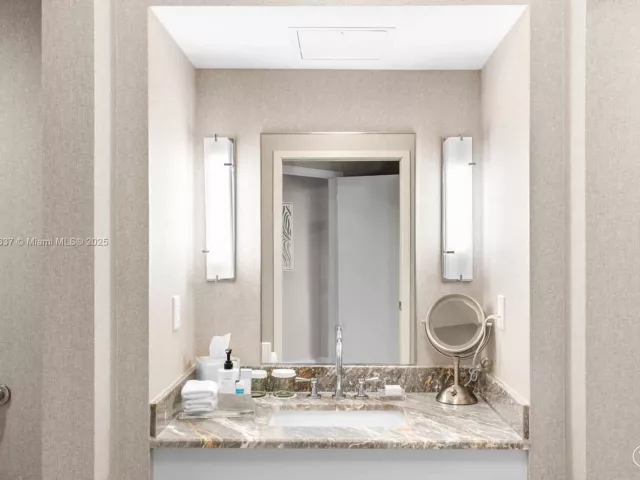 Продажа квартиры #R2205 - фото 6268474