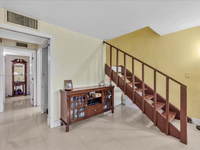 Продажа дома по адресу 5287 NW 193rd Ln - фото 6266330