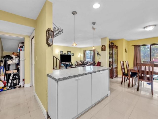 Продажа дома по адресу 5287 NW 193rd Ln - фото 6266332