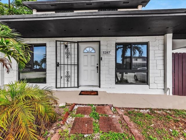 Продажа дома по адресу 5287 NW 193rd Ln - фото 6266344