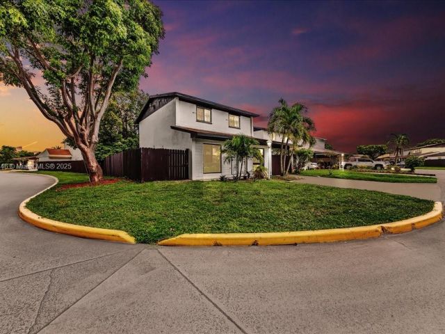 Продажа дома по адресу 5287 NW 193rd Ln - фото 6266345