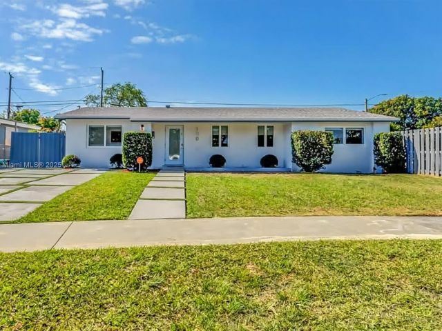 Дом в аренду по адресу 10010 SW 162nd St - фото 6266645