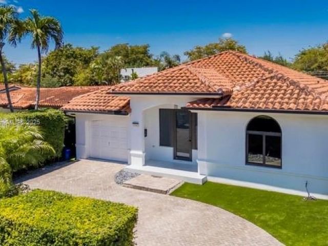 Дом в аренду по адресу 1543 Bird Rd - фото 6266238