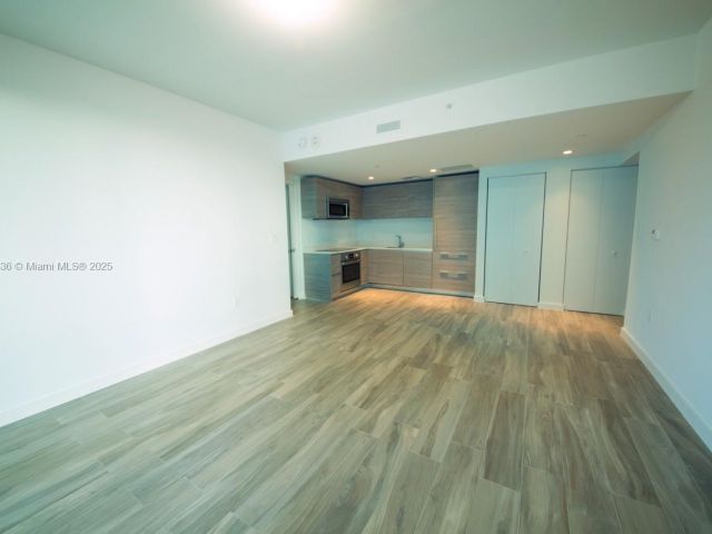 Продажа квартиры #1207 - фото 6267389