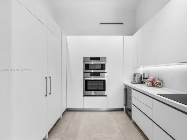 Продажа дома по адресу 9033 Emerson Ave - фото 6274099