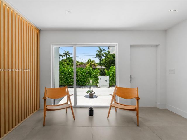 Продажа дома по адресу 9033 Emerson Ave - фото 6274106