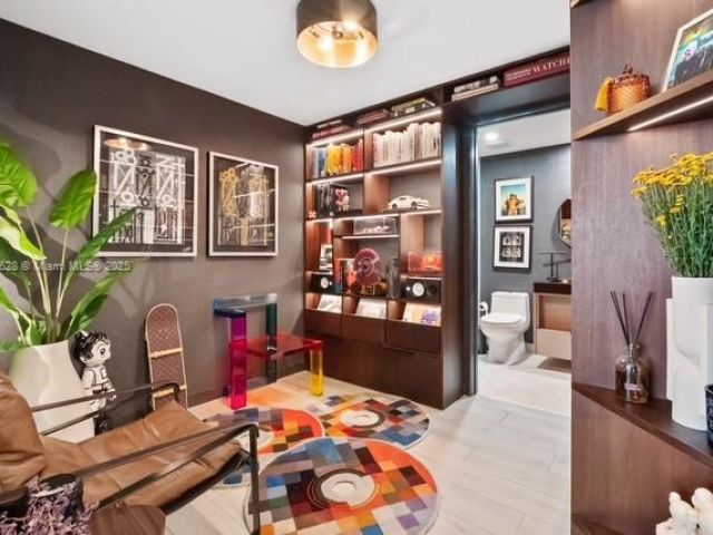 Продажа квартиры #715 - фото 6268547