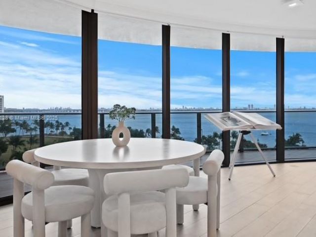 Продажа квартиры #715 - фото 6268560