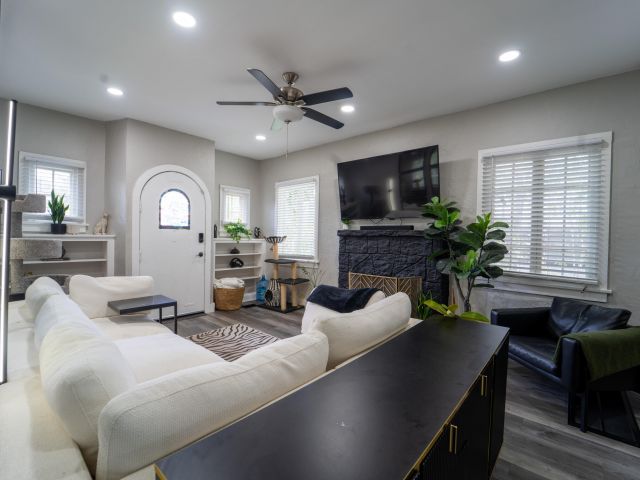 Продажа дома по адресу 933 38th Street - фото 6281267