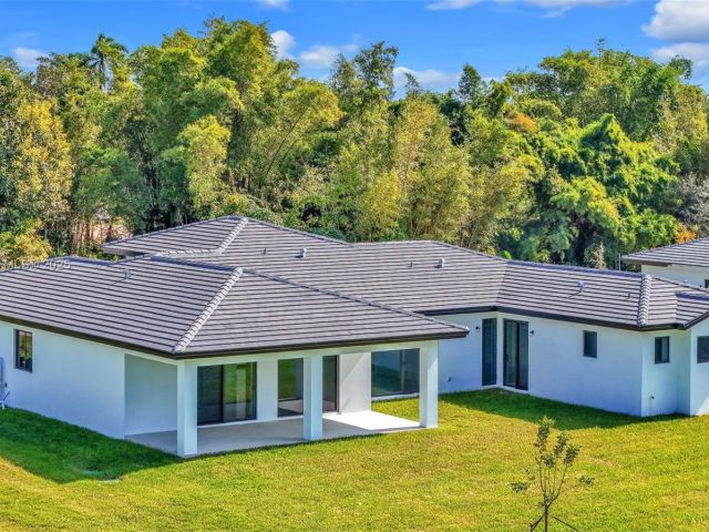 Продажа дома по адресу 23120 SW 154 CT - фото 6283387