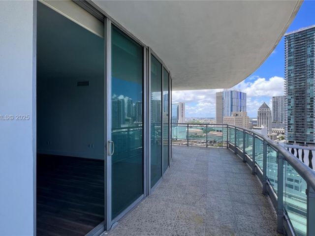 Продажа квартиры #2401 - фото 6305791