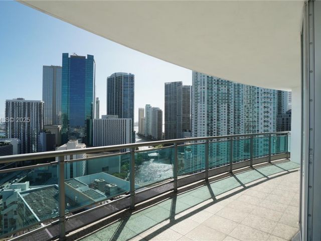 Продажа квартиры #2401 - фото 6305794