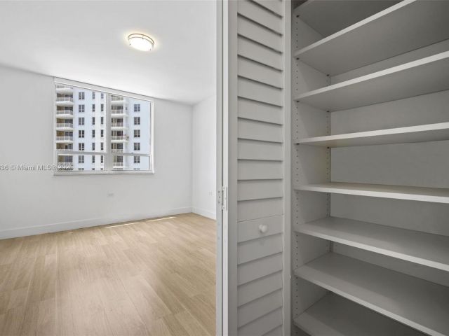 Продажа квартиры #1005 - фото 6284094