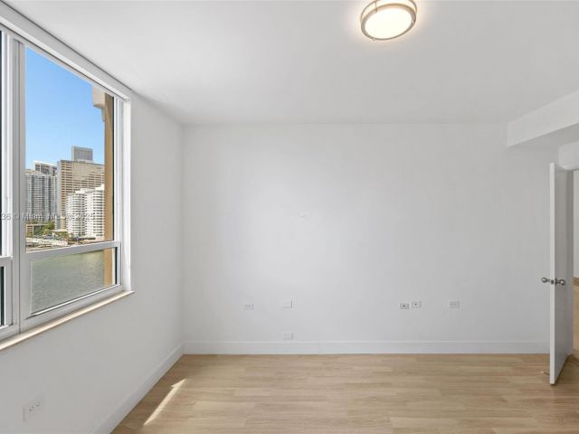 Продажа квартиры #1005 - фото 6284099