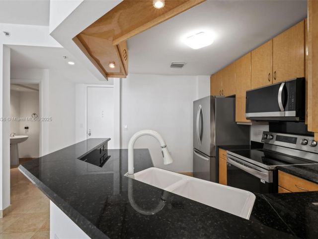 Продажа квартиры #1005 - фото 6284103