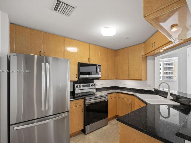 Продажа квартиры #1005 - фото 6284105