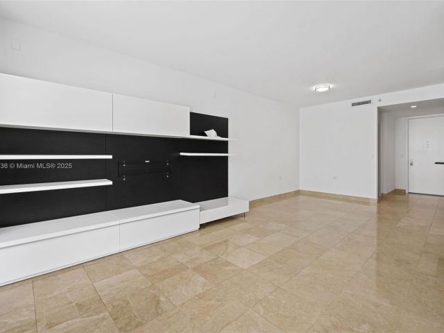 Продажа квартиры #1005 - фото 6284109