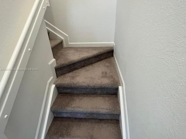 Продажа дома по адресу 24480 SW 119th Pl - фото 6270513