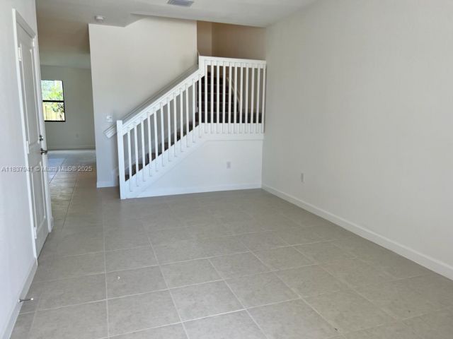 Продажа дома по адресу 24480 SW 119th Pl - фото 6270519