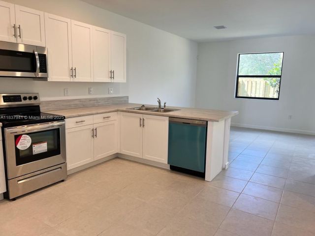 Продажа дома по адресу 24480 SW 119th Pl - фото 6270527