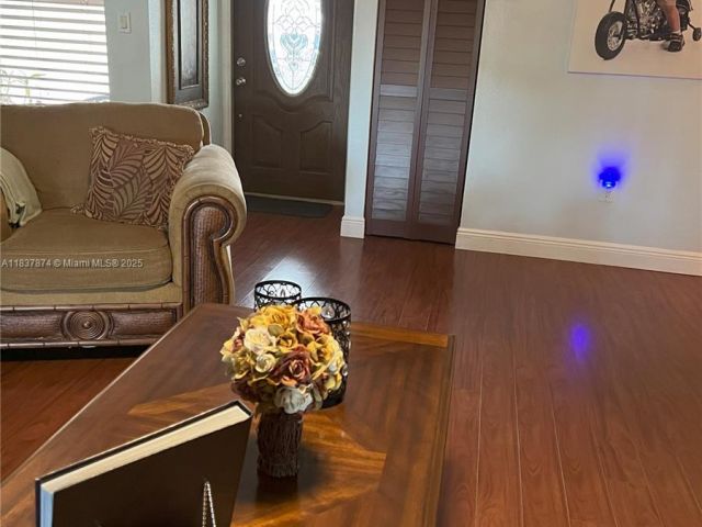 Продажа дома по адресу 12554 SW 211th Ter - фото 6270848