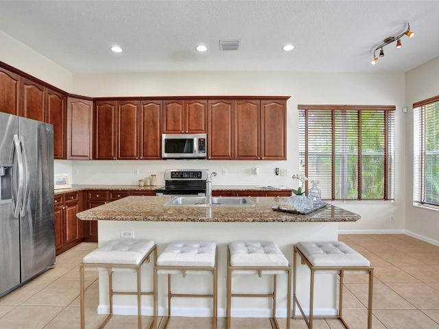 Продажа дома по адресу 4283 S Magnolia Cir - фото 6274310