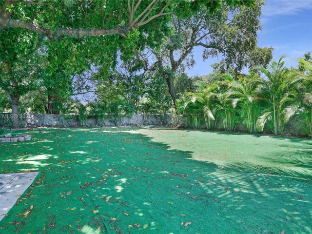 Продажа дома по адресу 480 NW 53rd Ave - фото 6274349