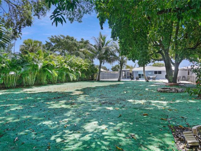 Продажа дома по адресу 480 NW 53rd Ave - фото 6274355